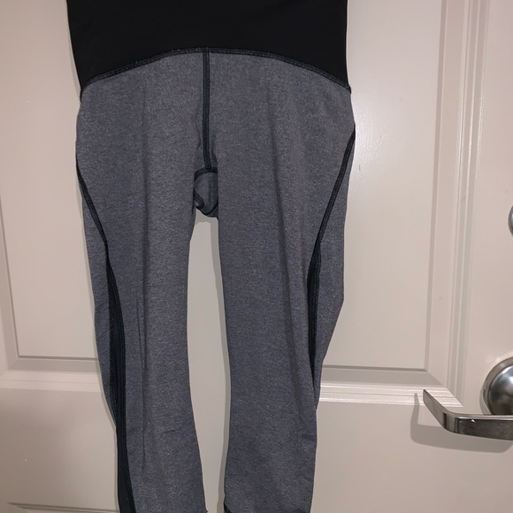 Train Times Lululemon Leggings - Picture 1 of 4